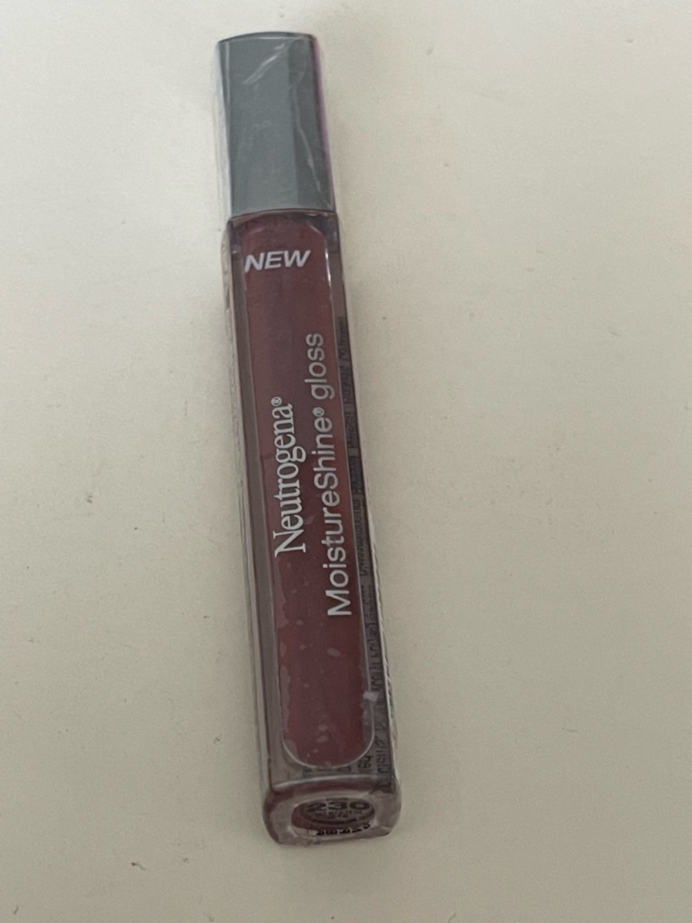 Neutrogena MoistureShine Gloss, # 230 Vita Plum